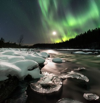 aurora over the Kolvitsa River, Tersky District, Murmansk Oblast, Russia