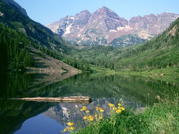 Maroon Bells, White River National Forest, Colorado, USA