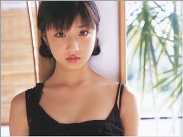 Yuko Ogura 3