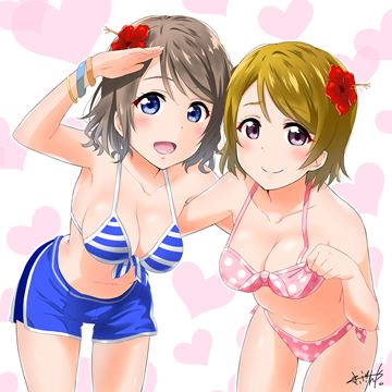 (e) Koizumi Hanayo, Watanabe You in swimsuits