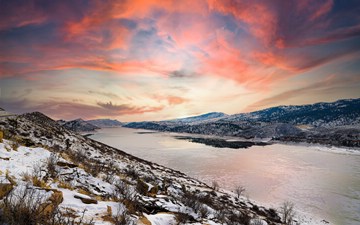 winter sunset over Horsetooth Reservoir, Colorado, USA