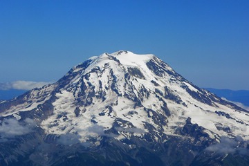 plain snowy Mount Rainier