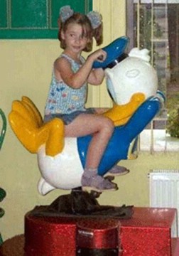 1151554815016 lol Donald Duck ride