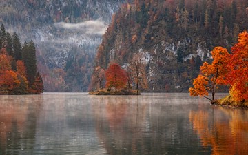 autumn morning view of Knigssee lake in Berchtesgaden NP, Bavaria, Germany