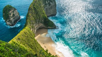 Kelingking Beach, Nusa Penida in the Lesser Sunda Islands, Bali, Indonesia