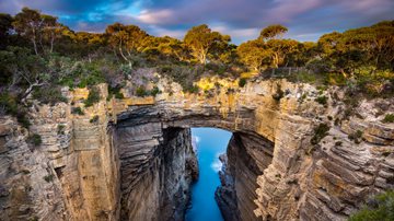 Tasmans Arch, Tasmania, Australia